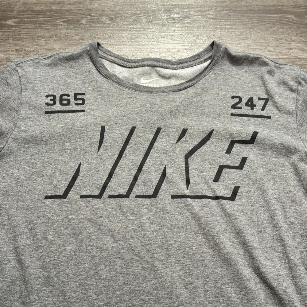 Nike Shirt Mens Large Gray Tee Spellout Short‎ Sleeve Crew Neck Casual Minimal
